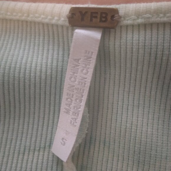 Long-sleeved Maxi Dress - Picture 2 of 8